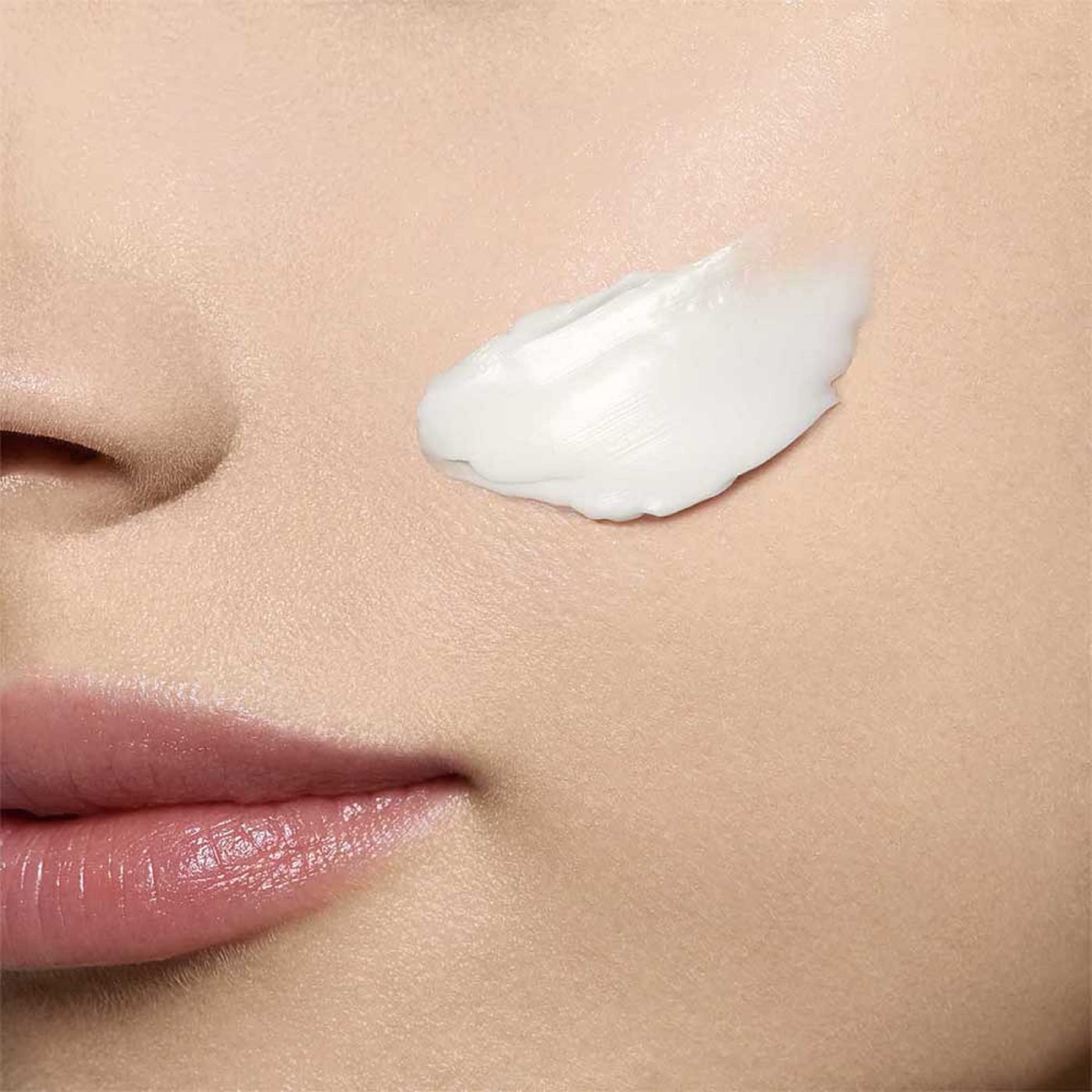 Foto 4 | Crema De Noche Clarins Extrareafirmante Antienvejecimiento 50 Ml Para Piel Seca - Venta Internacional.