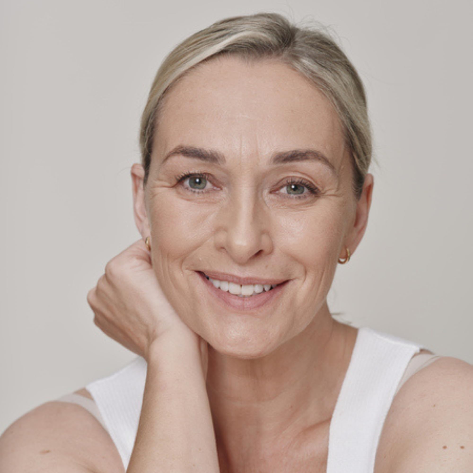 Foto 7 pulgar | Crema Reductora De Arrugas En Suero Para Debajo De Los Ojos Wunder2 Wunderlift - Venta Internacional.