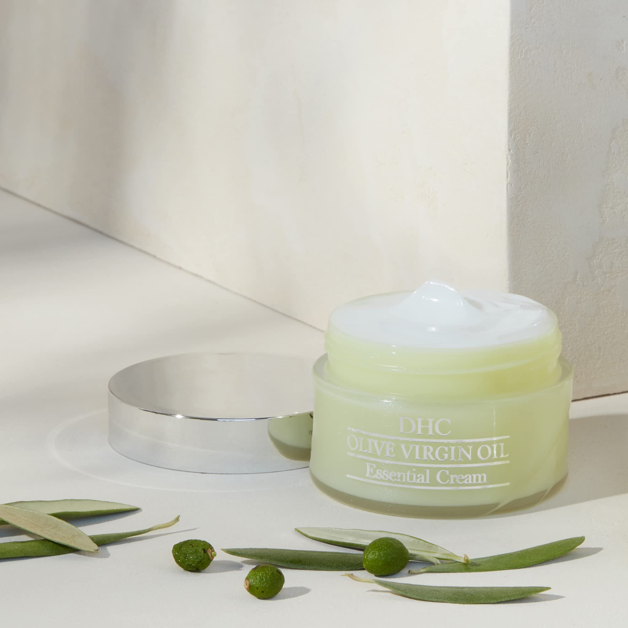 Foto 8 pulgar | Crema Hidratante Dhc Con Aceite Esencial De Oliva Virgen, 50 Ml - Venta Internacional.
