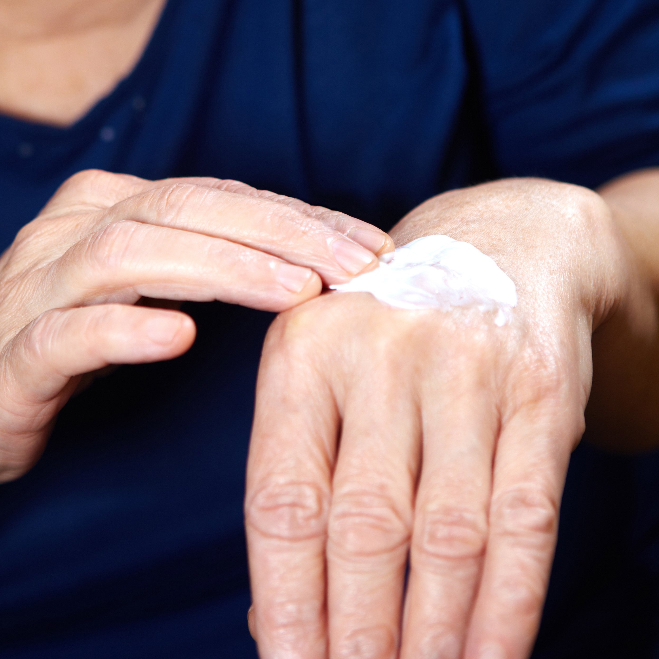 Foto 5 pulgar | Crema Advanced Clinicals Con Vitamina C Para Manchas Oscuras, 240 Ml - Venta Internacional.