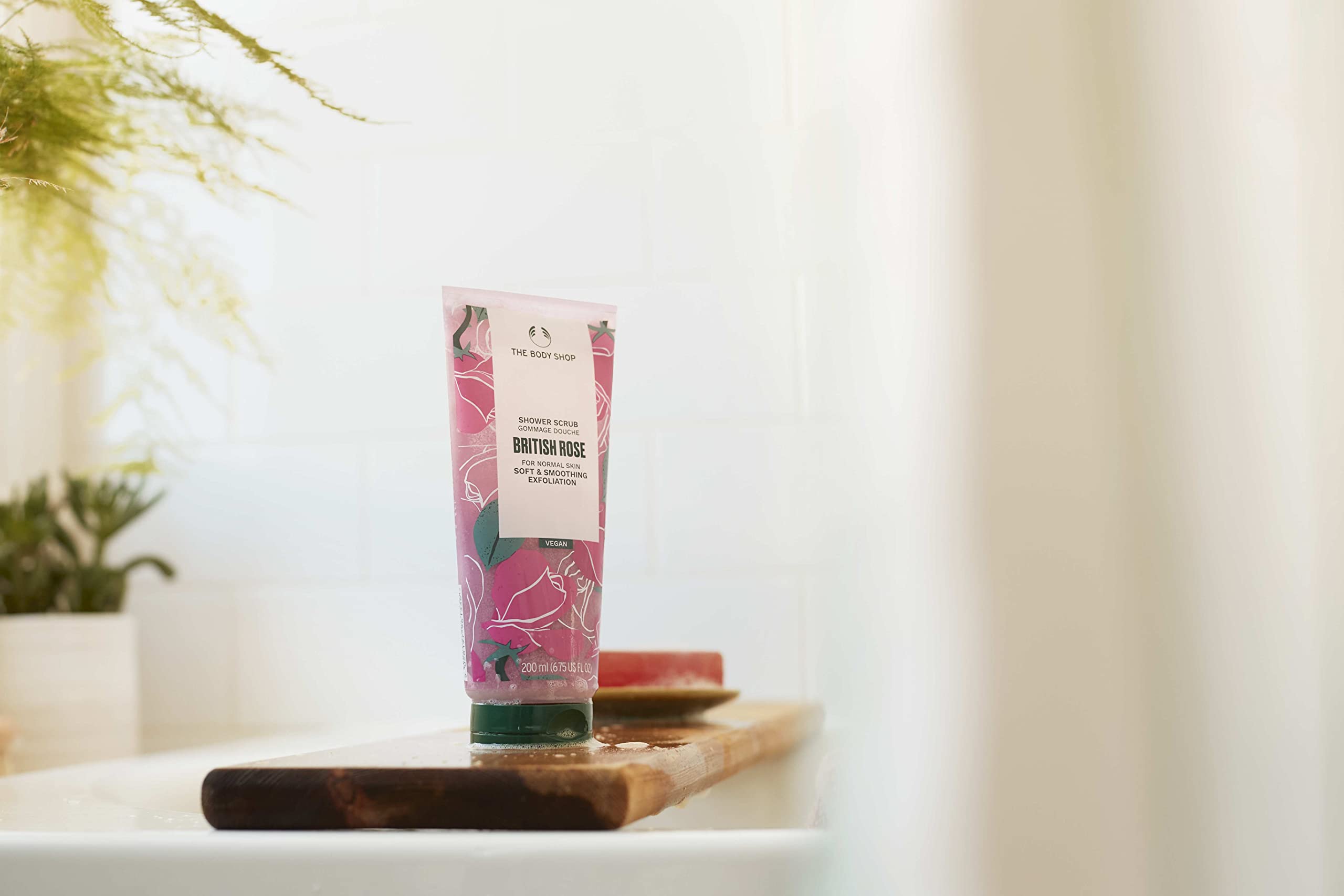 Foto 3 pulgar | Exfoliante De Ducha The Body Shop British Rose Soft & Smooth 200 Ml - Venta Internacional.