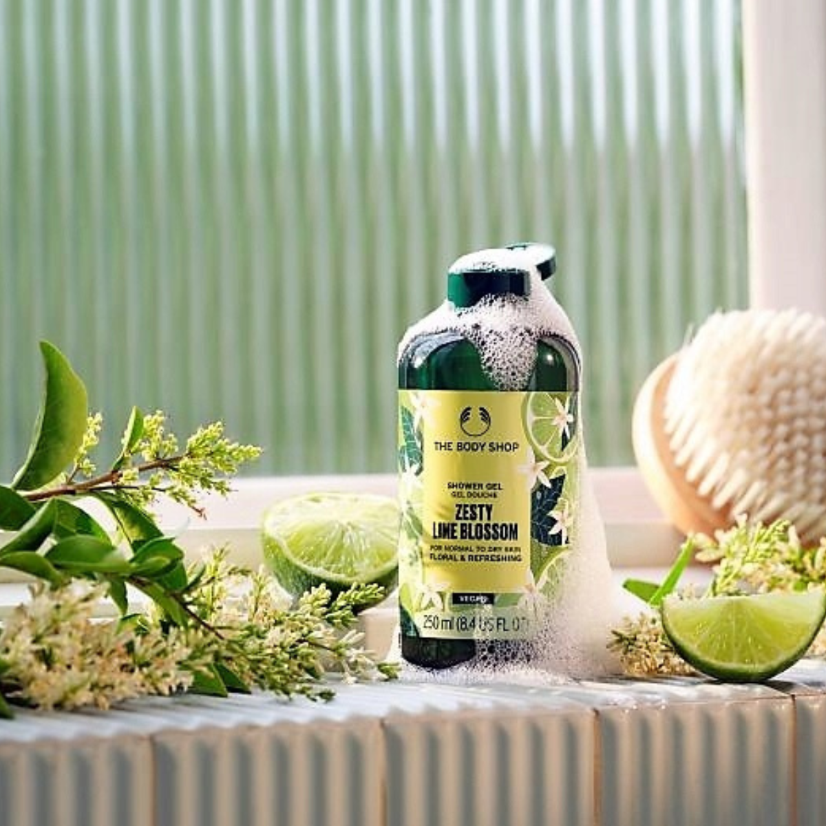 Foto 3 pulgar | The Body Shop Gel De Ducha Flor De Lima 250ml