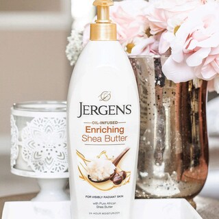 Foto 6 | Loción Hidratante A Base De Jergens Con Manteca De Karité Con Infusión De Aceite, 500 Ml, 3 Unidades - Venta Inter