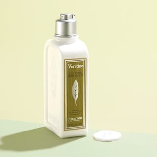 Foto 2 | Loción Corporal L'occitane Verbena Refrescante Con Aroma A Limón 250 Ml - Venta Internacional.