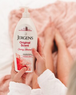 Foto 7 | Loción Jergens Original Scent Para Piel Seca, 946 Ml (paquete De 2) - Venta Internacional.