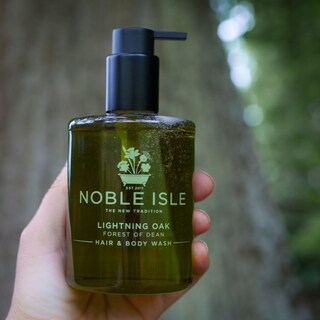 Foto 3 | Gel Limpiador Noble Island Lightning Oak Para Cabello Y Cuerpo 250 Ml - Venta Internacional.