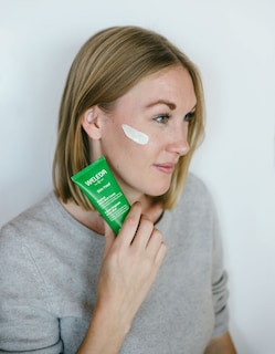 Foto 4 | Crema Corporal Weleda Skin Food Original 0.34 onzas Líquidas Paquete de 10 - Venta Internacional