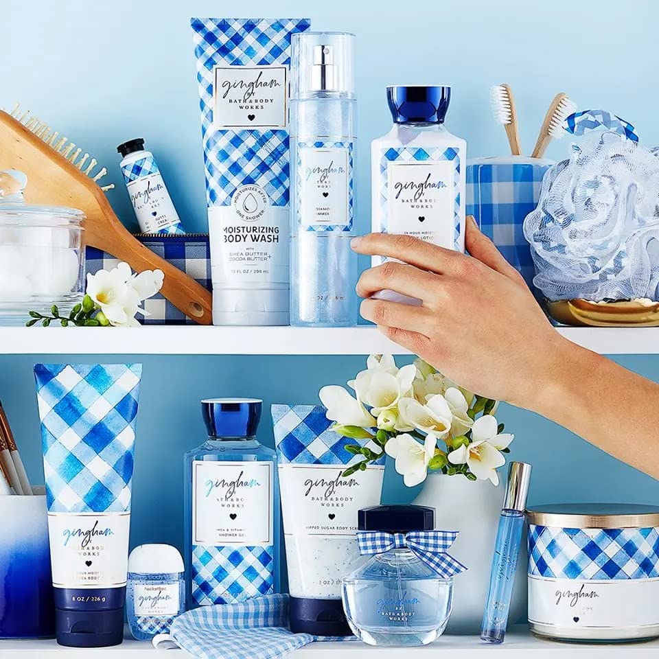 Foto 5 pulgar | Crema Corporal Bath & Body Works Gingham Ultimate Hydration 240 Ml X2 - Venta Internacional.