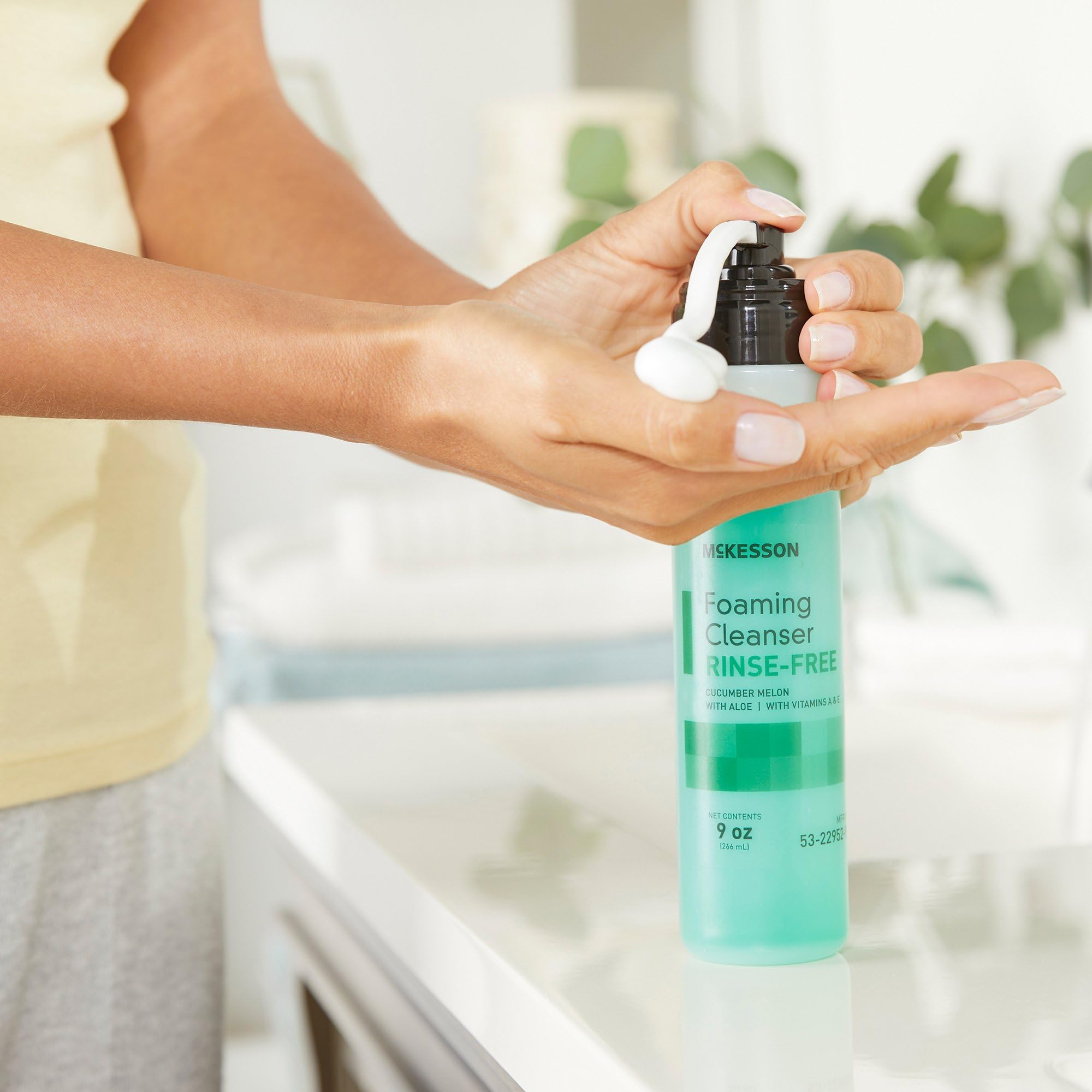 Foto 6 pulgar | Gel De Baño Y Champú Mckesson  Espuma Limpiadora Sin Enjuague  265 Ml - Venta Internacional.