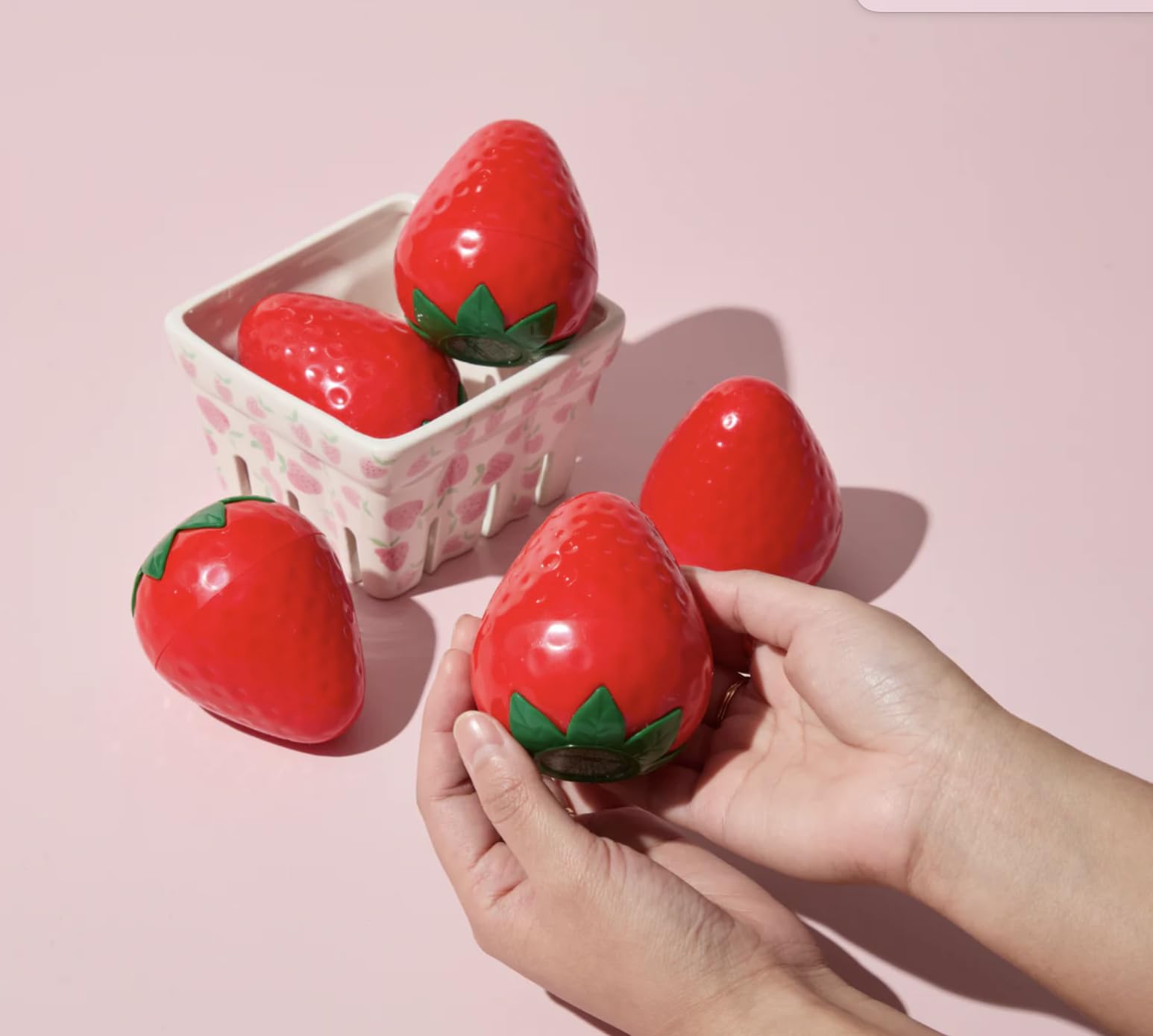 Foto 4 pulgar | Crema De Manos Tonymoly Strawberry Lightweight 30 Ml Con Manteca De Karité - Venta Internacional.