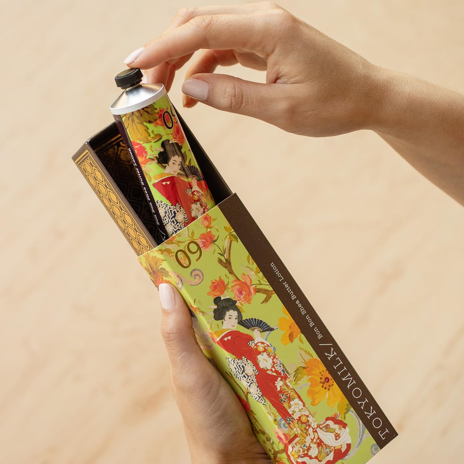 Foto 6 | Loción De Manos Tokyomilk Kabuki Fragrant Hidratante 65g - Venta Internacional.
