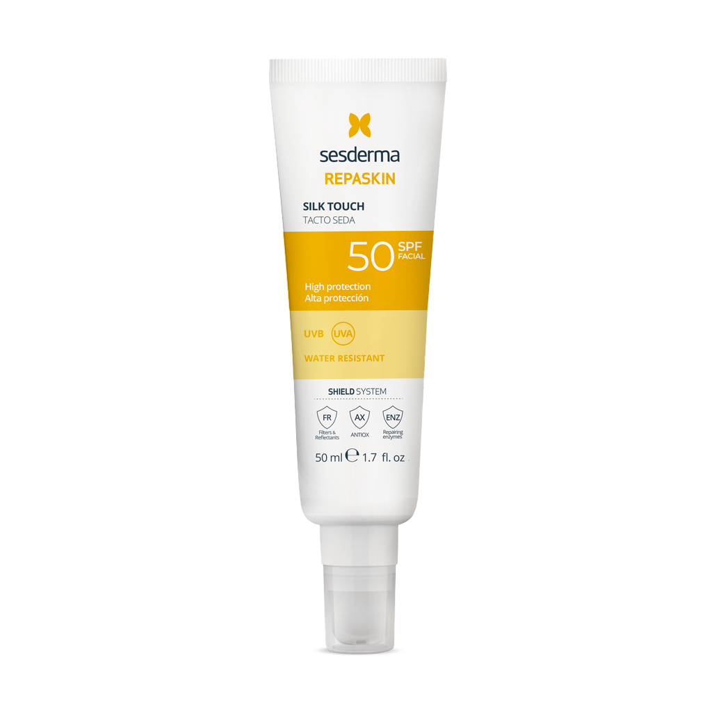 Foto 3 pulgar | Fotoprotector  Sesderma Repaskin Tacto Seda Spf50 50ml