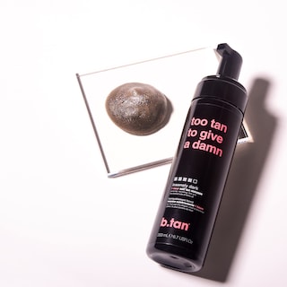 Foto 4 | Autobronceador B.tan Ultra Dark Too Tan, 200 Ml, Vegano, Libre De Crueldad Animal - Venta Internacional.