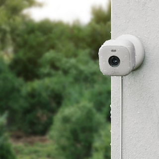 Foto 7 | Cámara De Seguridad Blink Mini 2 Con Enchufe Para Interior/exterior Color Blanco