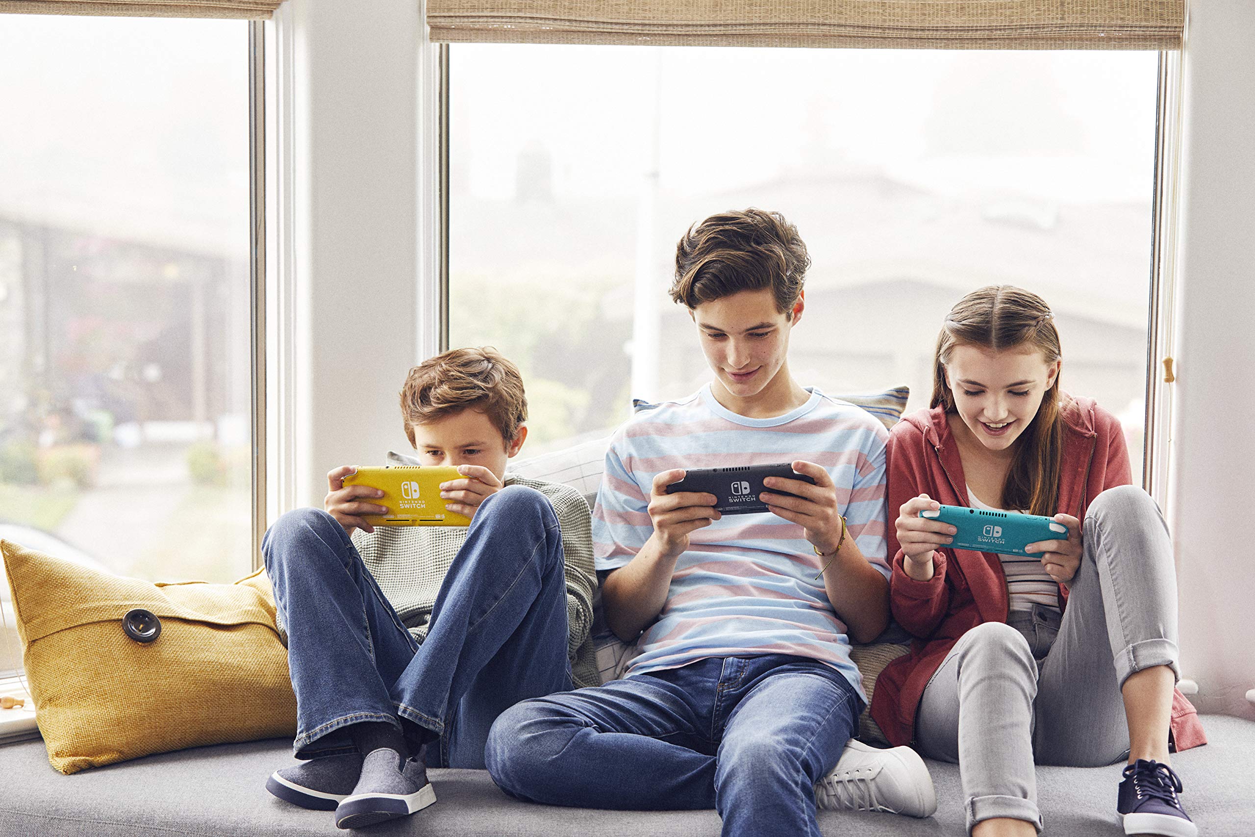 Foto 5 | Consola De Juegos Nintendo Switch Lite Amarilla - Venta Internacional.