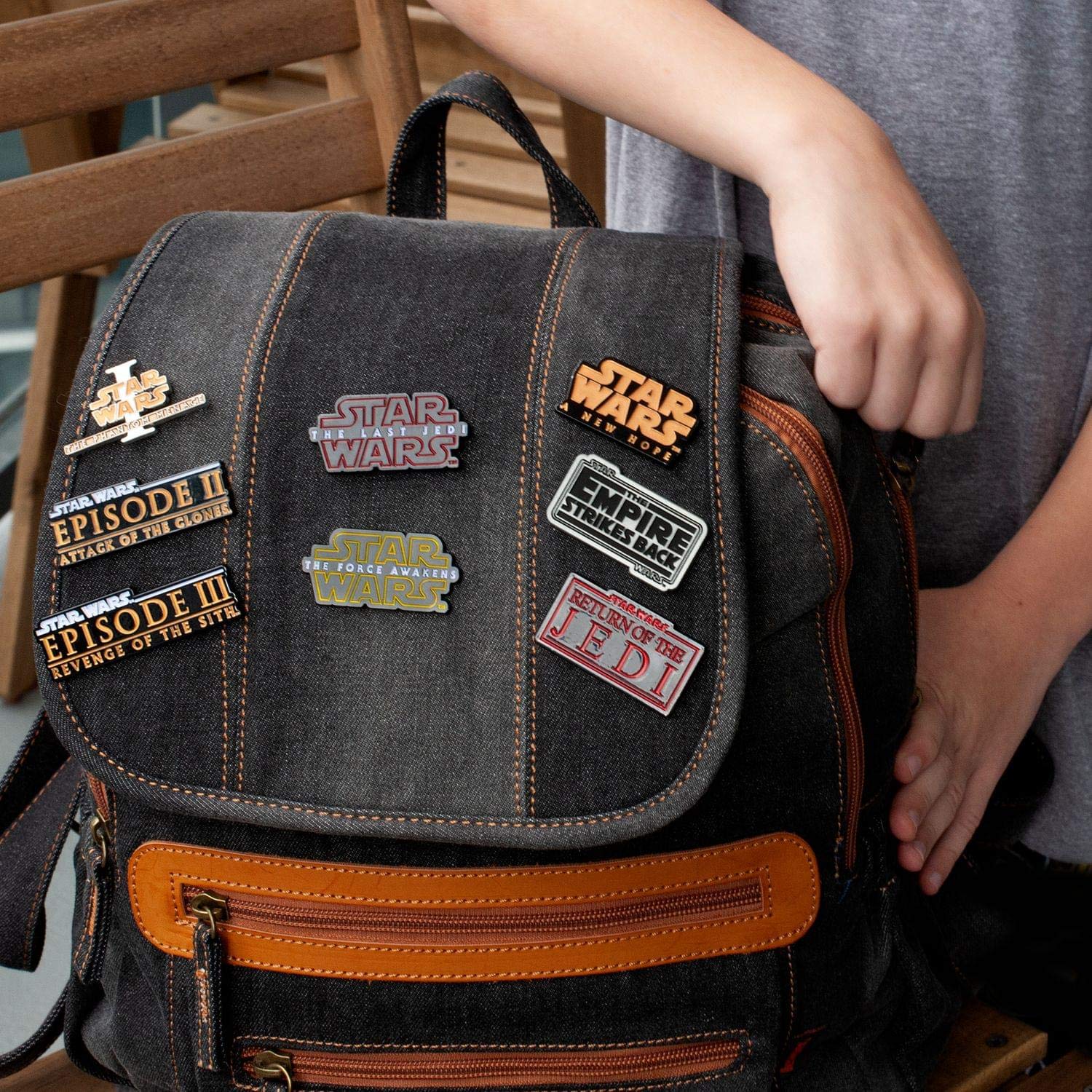 Foto 7 | Juego De 8 Títulos De La Película Star Wars De Pin Collection Con Póster - Venta Internacional.