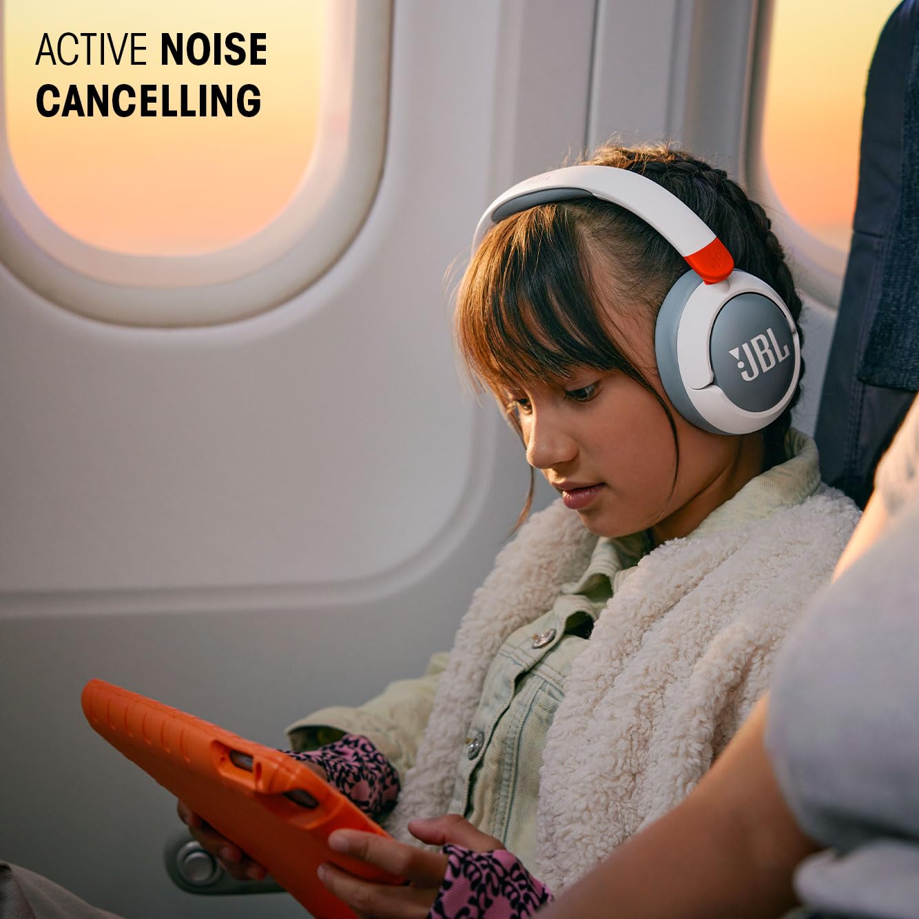 Foto 6 pulgar | Auriculares Supraaurales Inalámbricos Jbl Junior 470nc Para Niños, Color Blanco - Venta Internacional.
