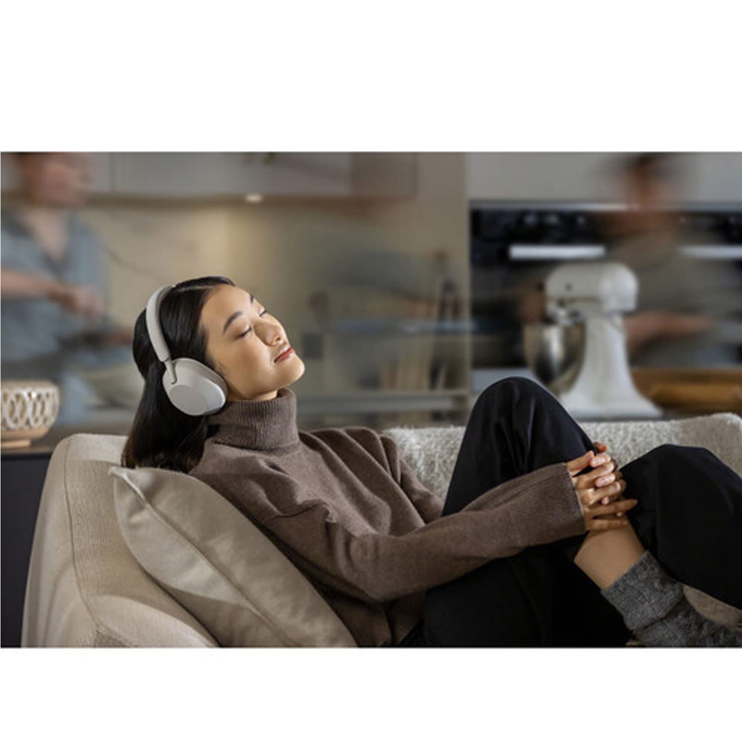 Foto 6 | Auriculares Supraaurales Inalámbricos Sony Wh-1000xm5 Plateados - Venta Internacional.
