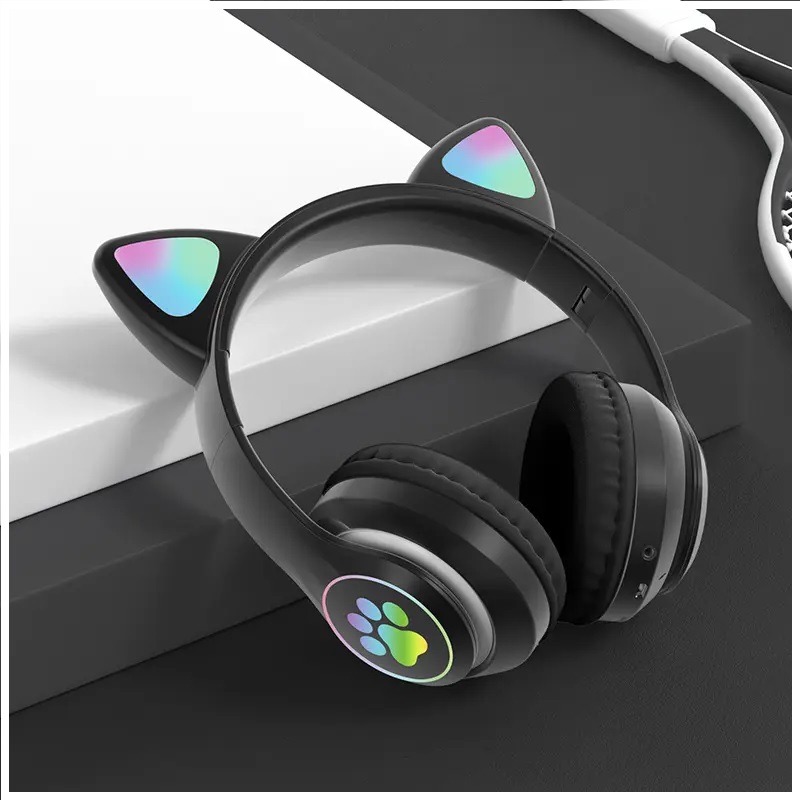 Foto 5 pulgar | Auriculares Inalámbricos Genéricos Negros Bt 5.0 Cat Ears Rgb - Venta Internacional.