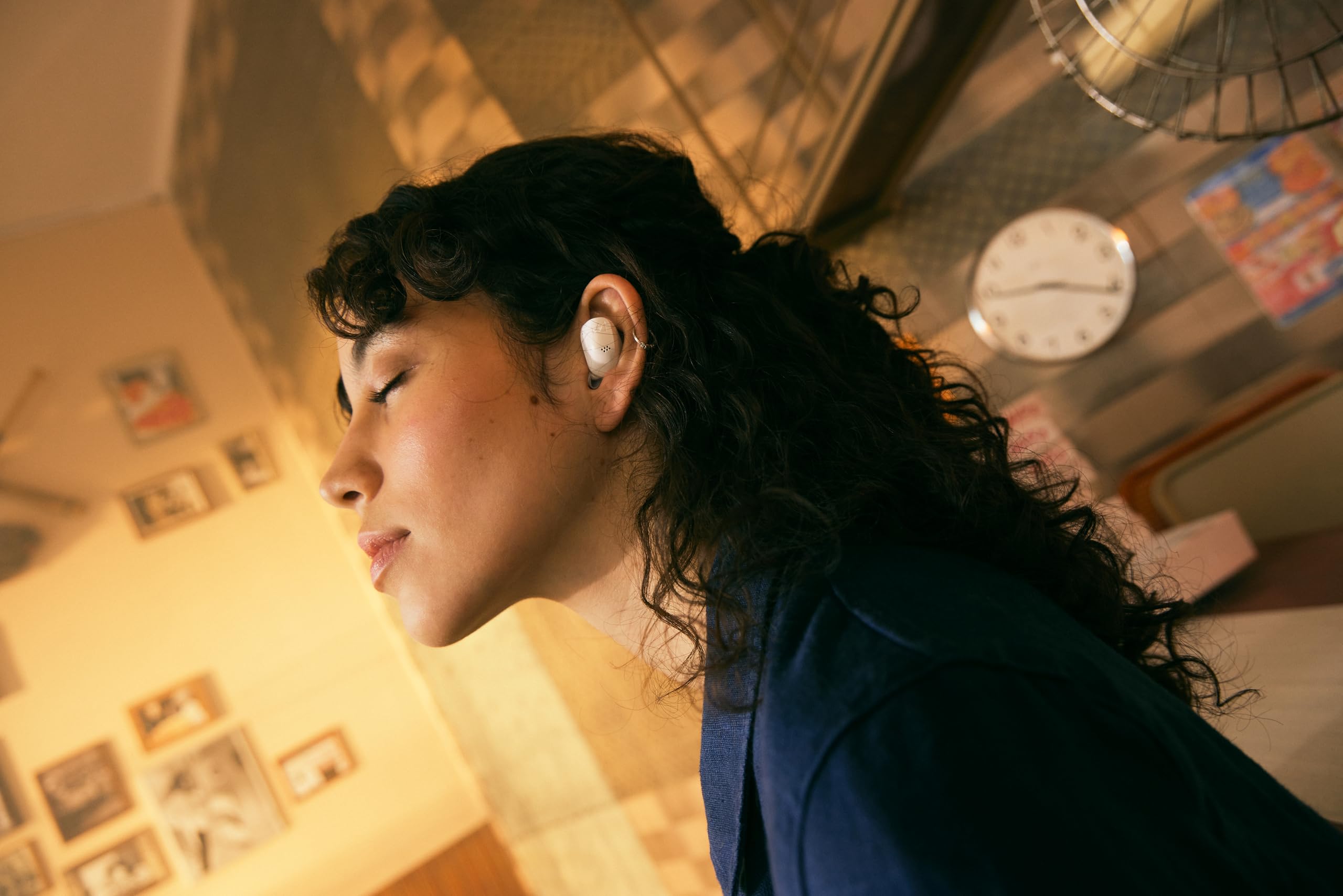 Foto 2 | Auriculares True Wireless Sennheiser Accentum Con Hybrid Anc Blancos - Venta Internacional.