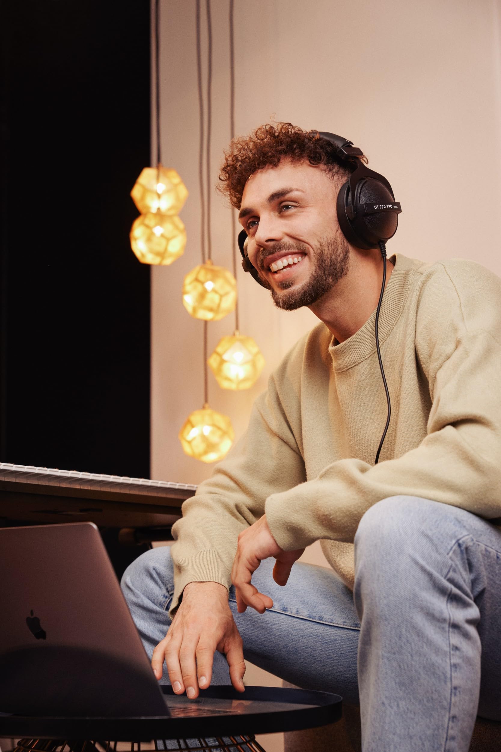 Foto 4 pulgar | Auriculares Beyerdynamic Dt 770 Pro De 32 Ohmios Para Colocar Sobre Las Orejas, Negros - Venta Internacional.