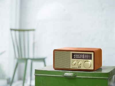 Foto 2 | Mesa Radio Sangean Wr-11se Am/fm, 40 Aniversario, Color Nogal - Venta Internacional.