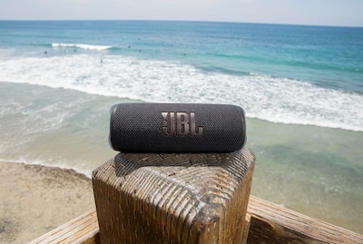 Foto 3 | Altavoz Bluetooth Jbl Flip 6 Portátil Con 12 Horas De Reproducción, Color Negro - Venta Internacional.