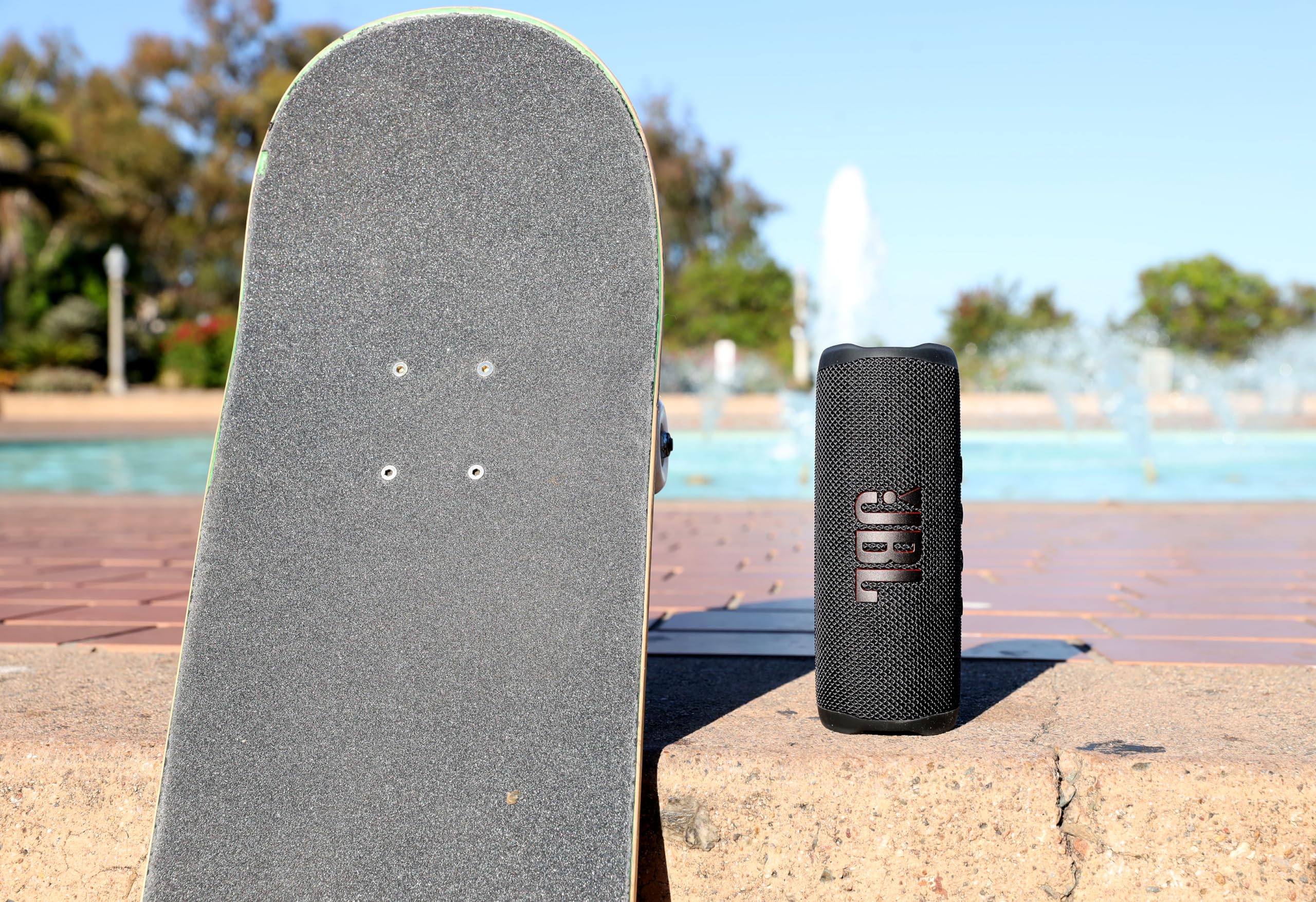 Foto 7 | Altavoz Bluetooth Jbl Flip 6 Portátil Con 12 Horas De Reproducción, Color Negro - Venta Internacional.