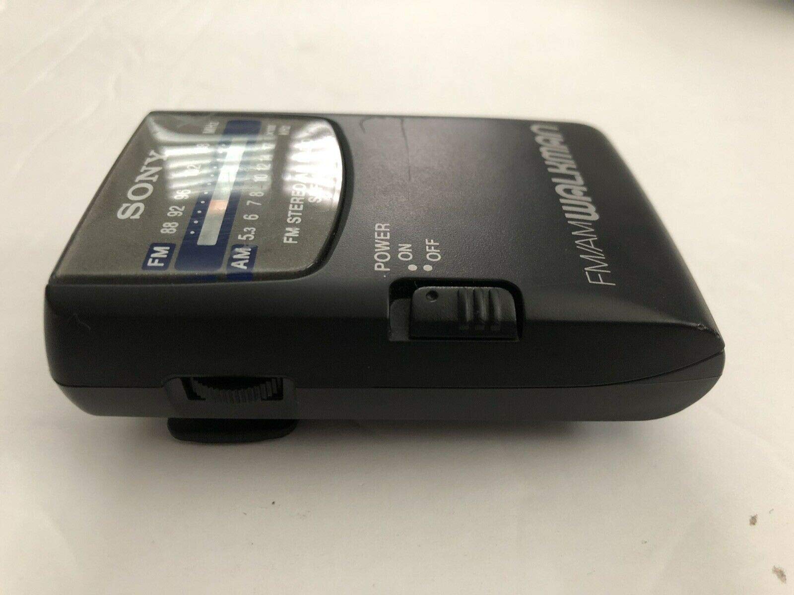 Foto 5 pulgar | Radio Sony Fm/am Walkman Srf-49 Vintage Fm/am - Venta Internacional.