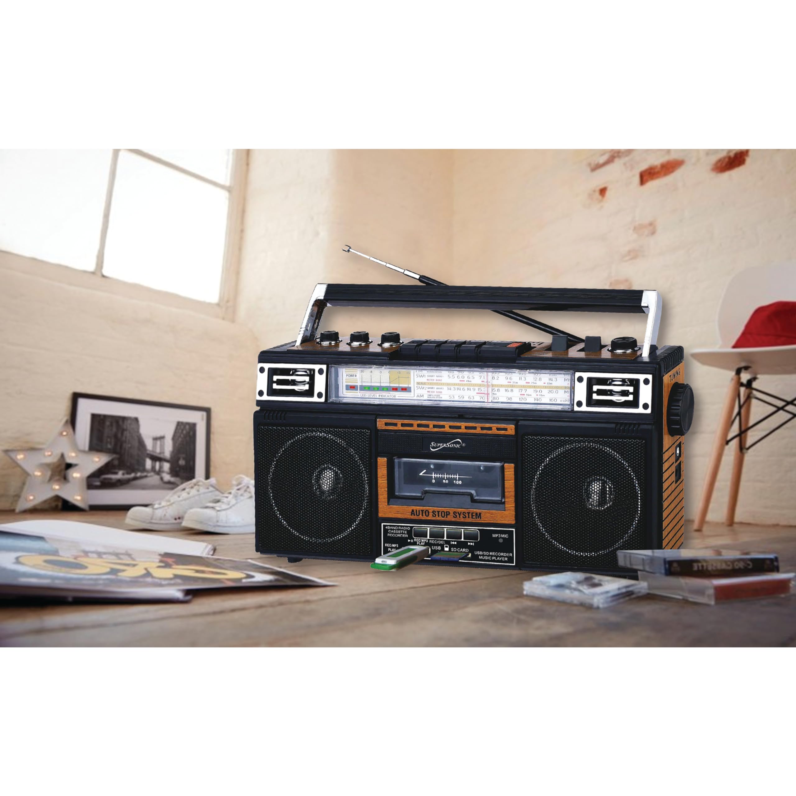 Foto 3 pulgar | Radio Y Reproductor De Casetes Boombox Supersonic Sc-3201bt De 4 Bandas - Venta Internacional.