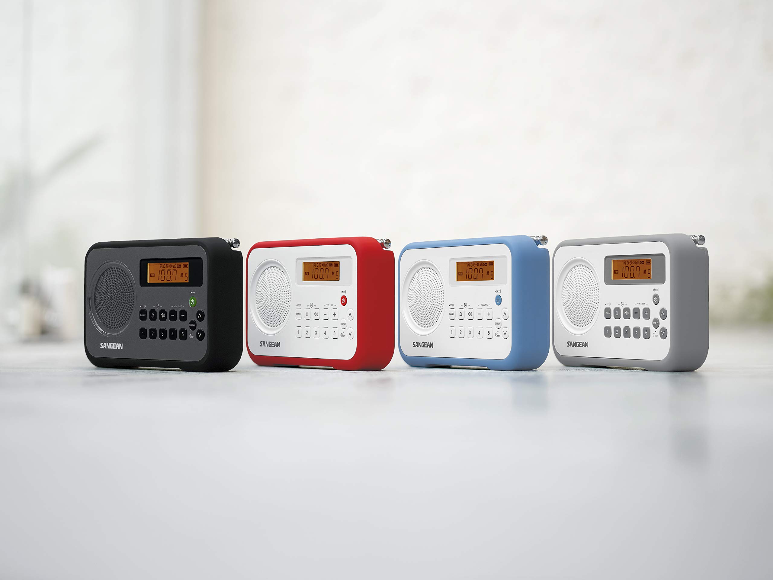 Foto 4 pulgar | Radio Portátil Sangean Pr-d18bk Am/fm 1.0w Con Protector - Venta Internacional.