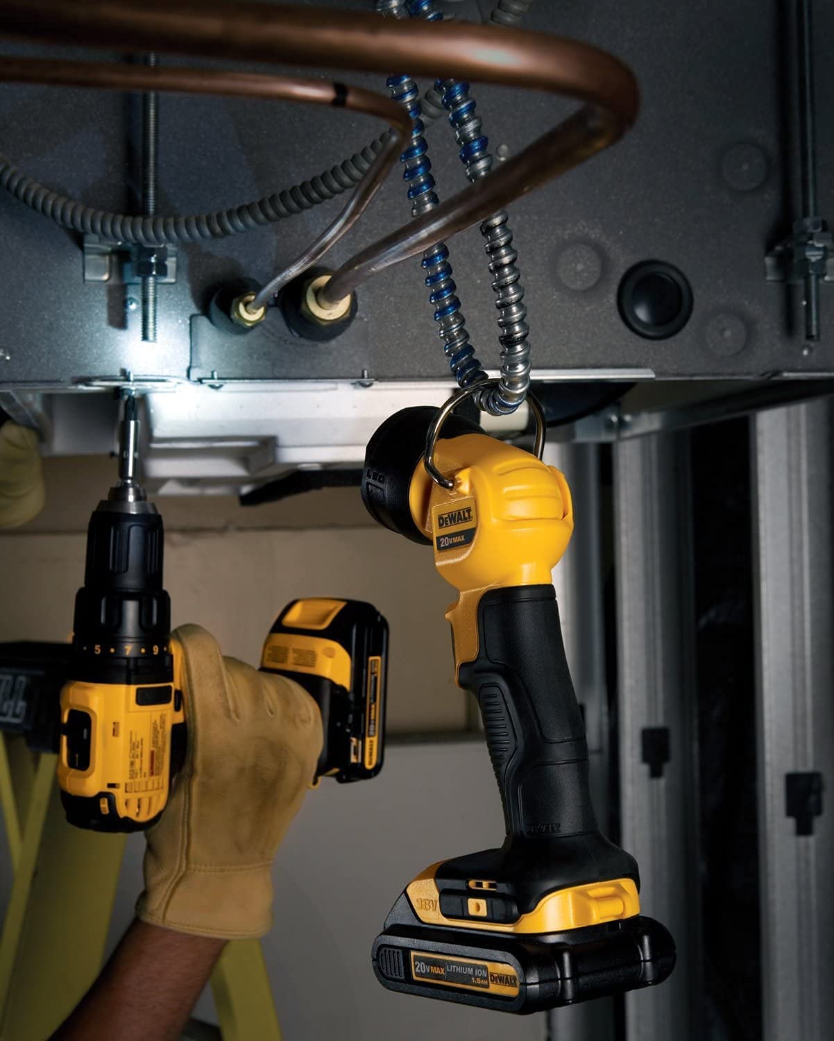 Foto 7 pulgar | Work Light Dewalt, Cabezal Giratorio Led Dcl043 De 20 V Como Máximo, Paquete De 2 - Venta Internacional.