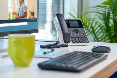 Foto 4 | Teléfono de Escritorio Ip Plantronics Poly Edge E220 Con Bluetooth - Venta Internacional