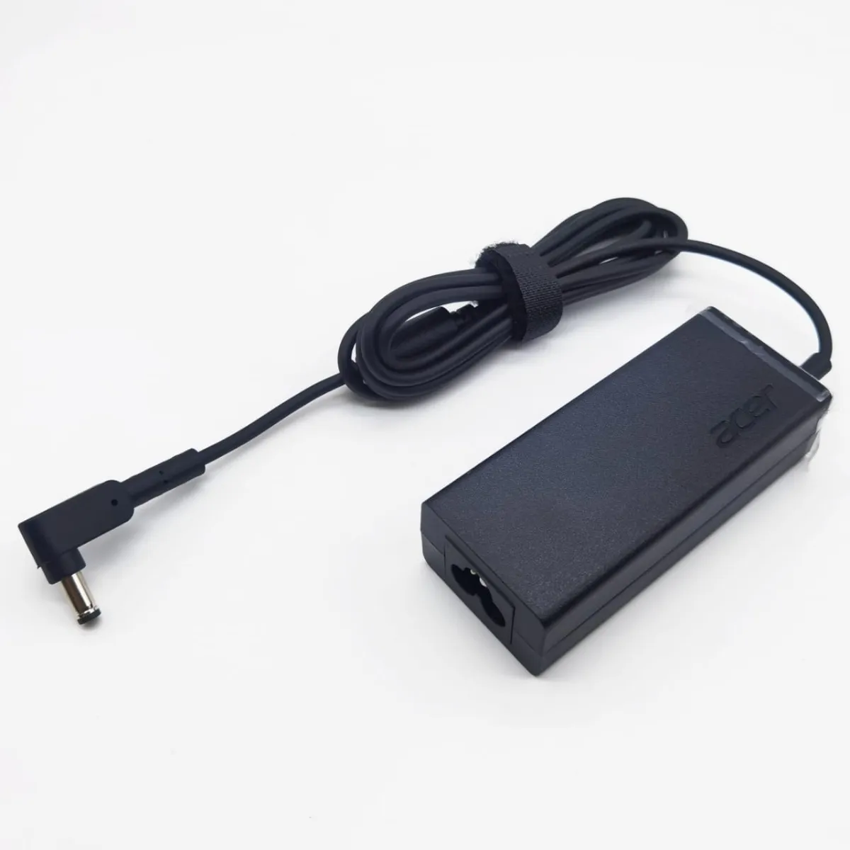 Foto 6 pulgar | Cargador Acer A13-045n2a 19v-2.37a 45w 5.5x1.7mm Original