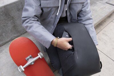 Foto 2 | Mochila Alienware Horizon Slim Dell Aw323p Negra - Venta Internacional.