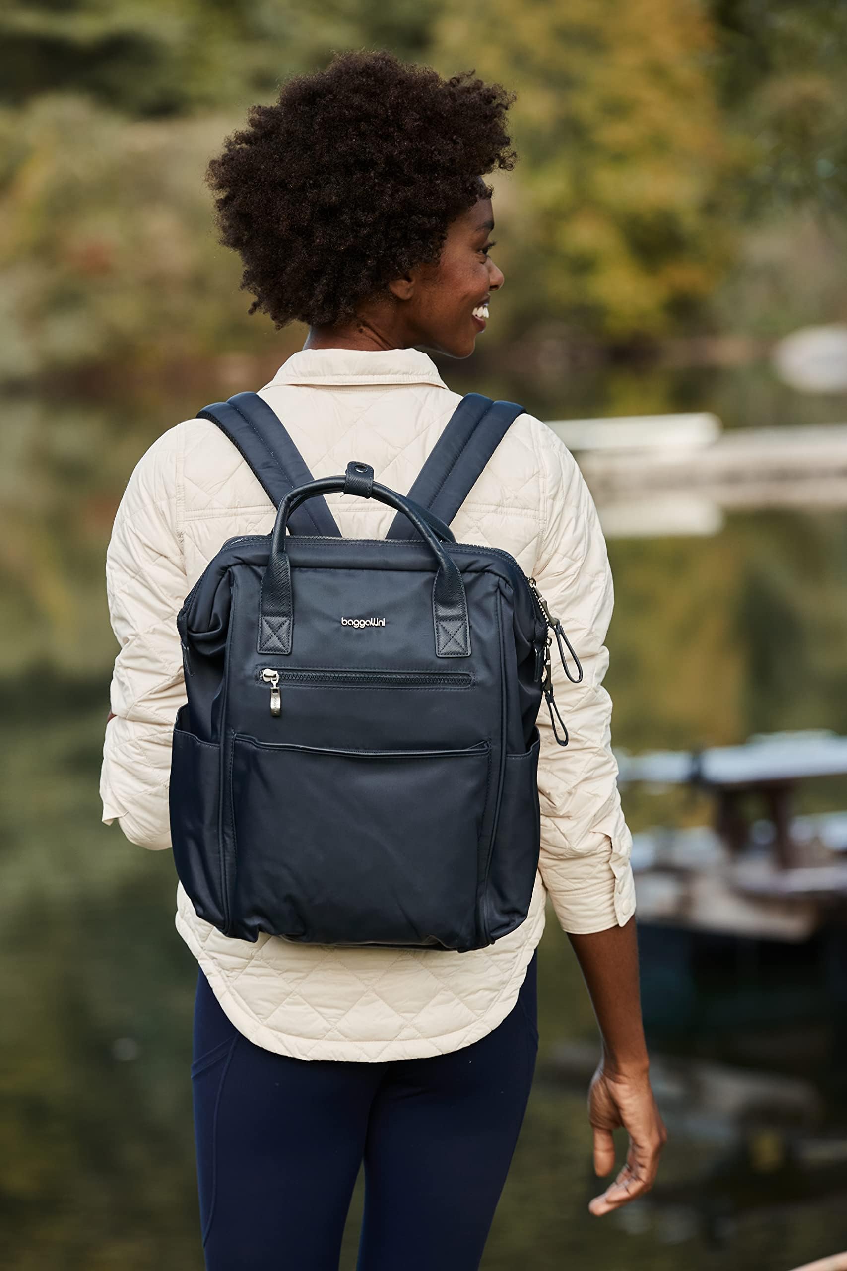 Foto 3 pulgar | Mochila Baggallini Soho Travel Laptop Para Mujer, Resistente Al Agua - Venta Internacional.