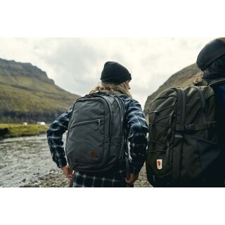 Foto 4 | Mochila Fjällräven Raven 28 Navy Para Ordenadores Portátiles De Hasta 15 - Venta Internacional.