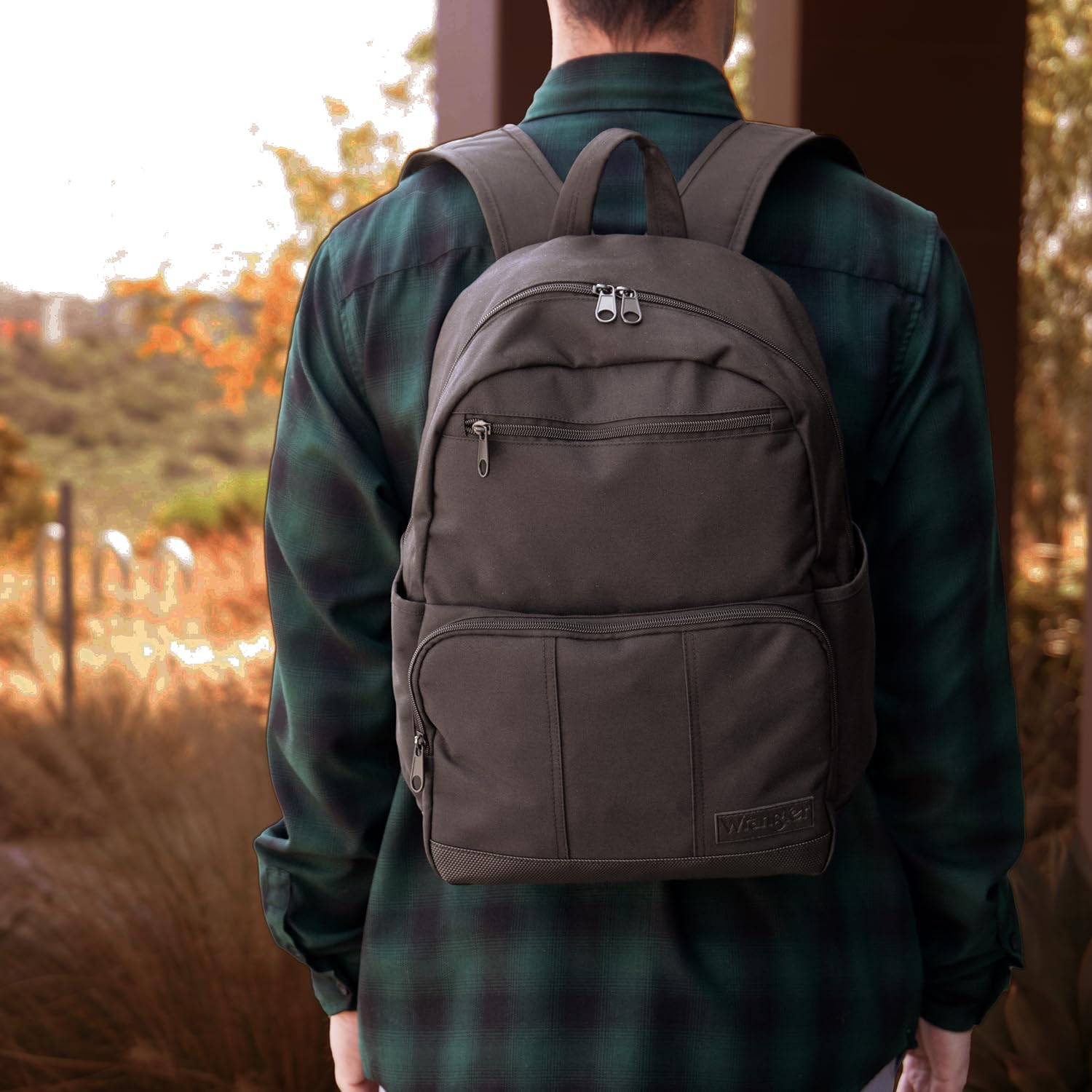 Foto 5 | Mochila Wrangler Industry Classic Logo Negra Resistente al Agua - Venta Internacional