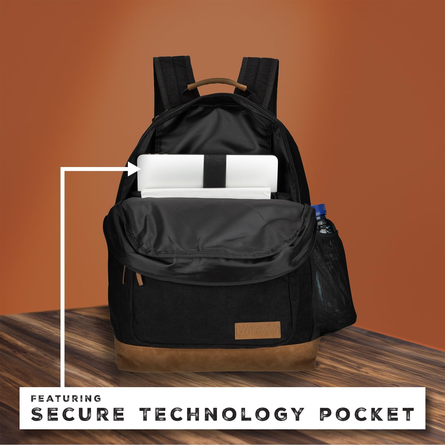 Foto 7 | Mochila Wrangler Yellowstone Negra Robusta y Resistente al Agua - Venta Internacional