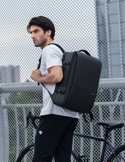 Foto 2 | Mochila Mark Ryden Negra