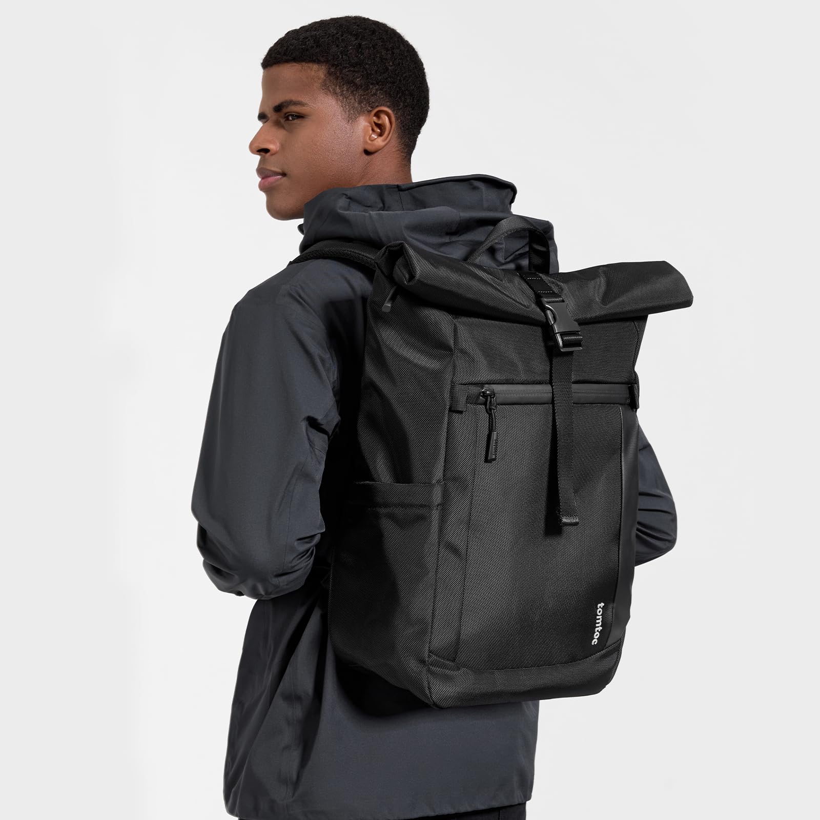 Foto 2 | Mochila Tomtoc Rolltop Para Portátil 13-17 3 Pulgadas  Resistente Al Agua  Negra - Venta Internacional.