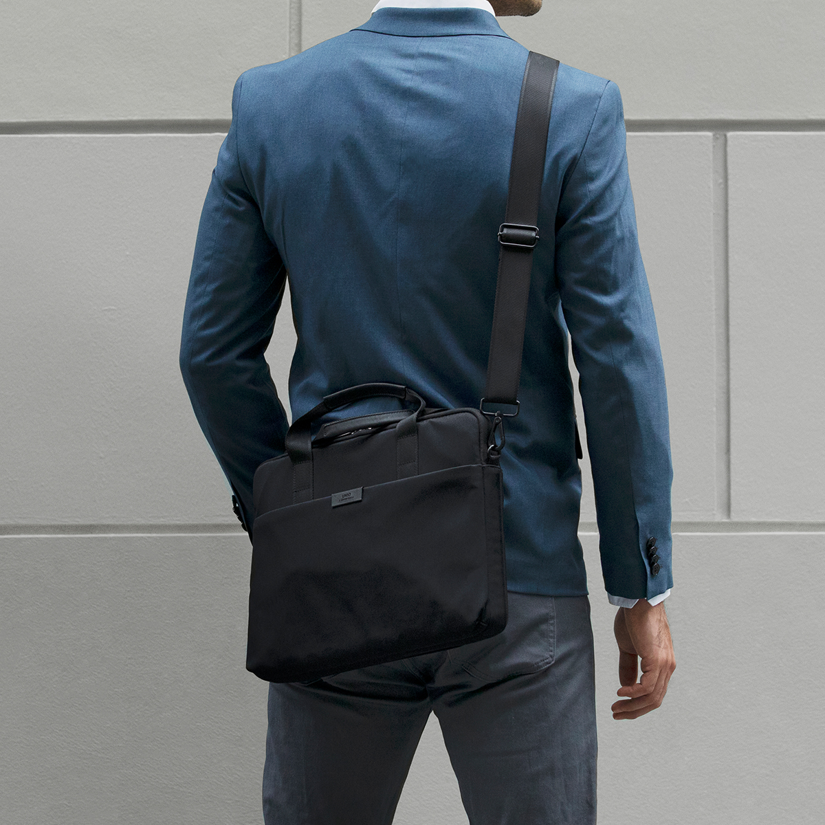 Foto 4 | Maletín Para Macbook Hasta 16'' Negro Stockholm De Uniq