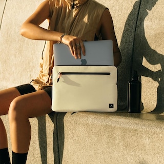 Foto 3 | Funda Ultra Ligera Para Macbook Native Union 13'' Beige