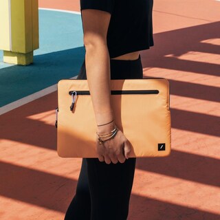 Foto 6 | Funda Ultra Ligera Para Macbook Native Union 13'' Beige