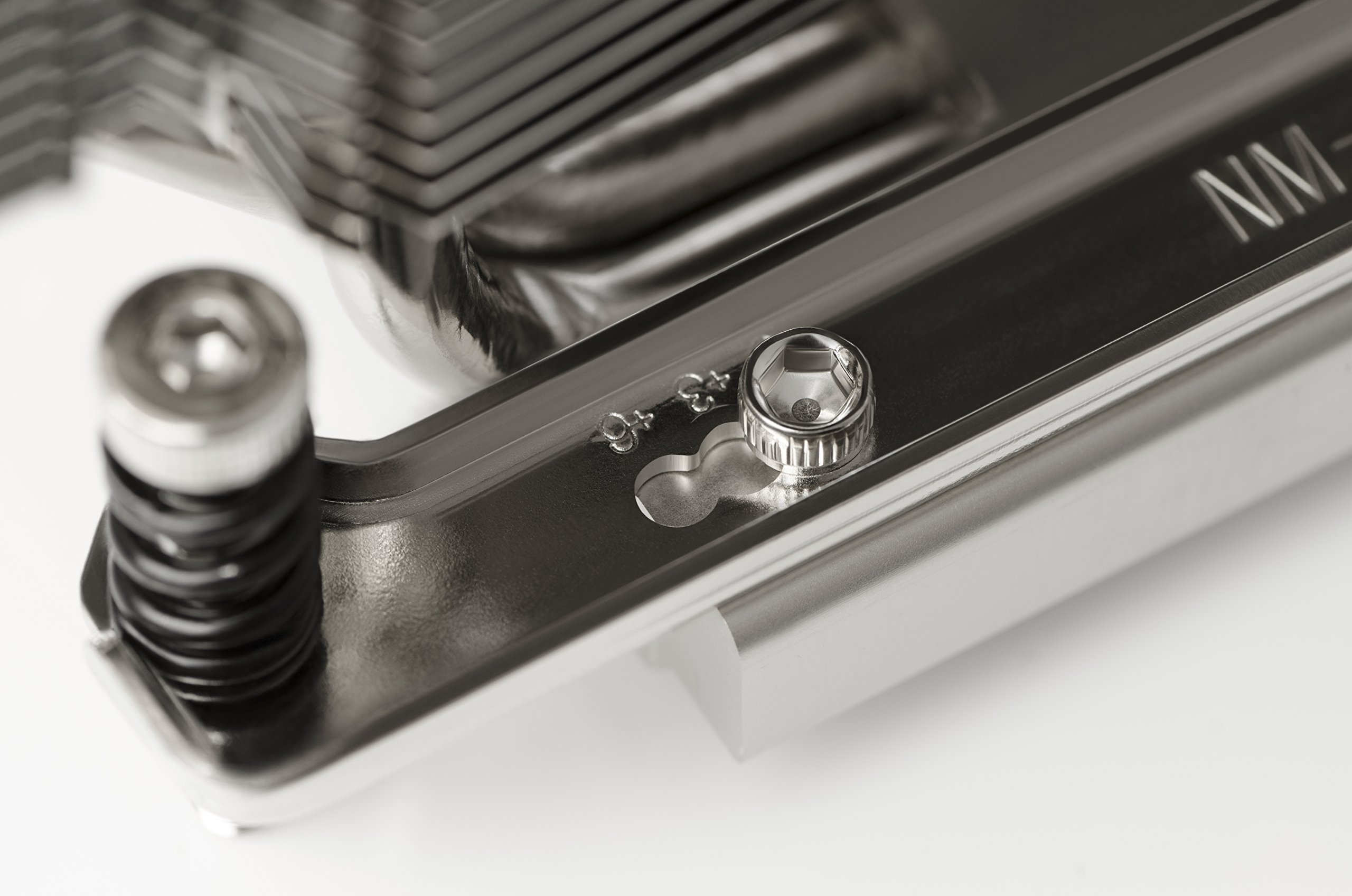 Foto 5 | Enfriador De Cpu Noctua Nh-u9 Tr4-sp3 Para Amd Strx4/tr4/sp3 - Venta Internacional.