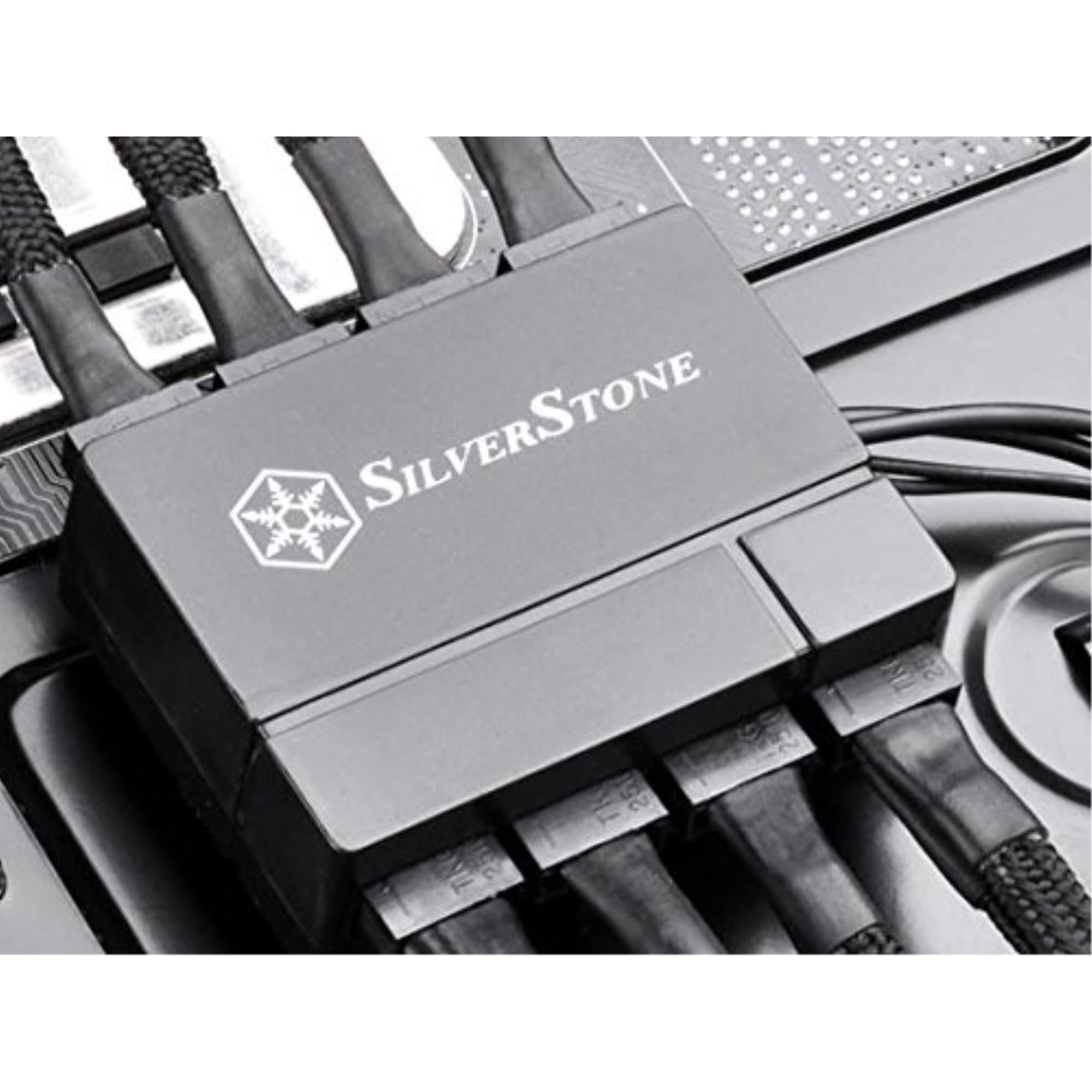 Foto 4 pulgar | Hub De Ventilador Silverstone Cpf04 Con Conectores Pwm De 1 A 8, Color Negro - Venta Internacional.
