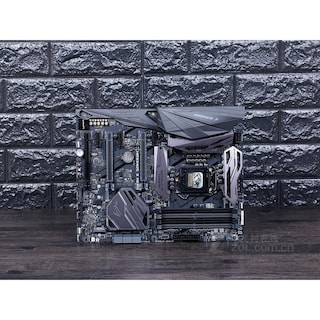 Foto 1 | Placa Madre Asus Rog Maximus X Hero Lga 1151 Atx Usada - Venta Internacional.