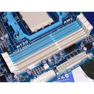 Foto 2 | Placa Madre Gigabyte Ga-ma790xt-ud4p (rev. 1.0) Socket Am3 - Venta Internacional.