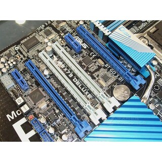 Foto 3 | Placa Madre Asus P9x79 Deluxe Lga 2011 Intel X79 Ddr3 Atx - Venta Internacional.