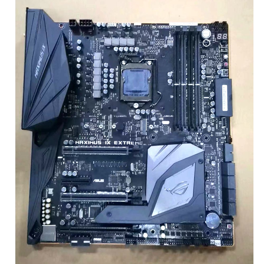 Foto 1 | Placa Madre Asus Rog Maximus Ix Extreme Lga 1151 Intel Z270 - Venta Internacional.